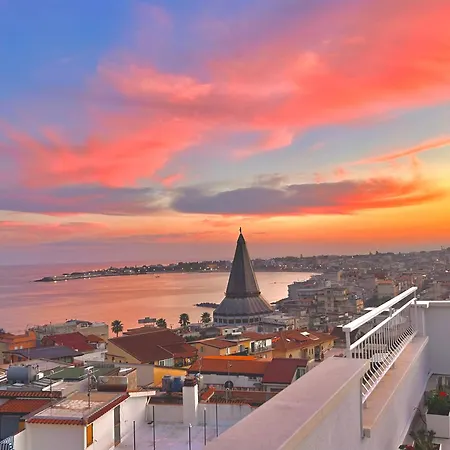 Luxury Penthouse Sea View With Terrace アパート ジャルディーニ・ナクソス