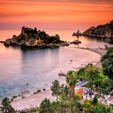 Penthouse Sea View With Terrace Giardini-Naxos