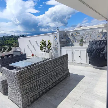 Luxury Penthouse Sea View With Terrace * ジャルディーニ・ナクソス